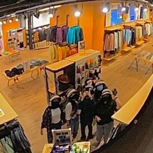 Meet your Posher, Fathia